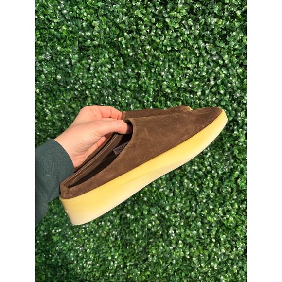 Wolf and Shepherd Brown Suede Cruise Slip On Loafer NWOT Sz 6.5/39 - Picture 1 of 5